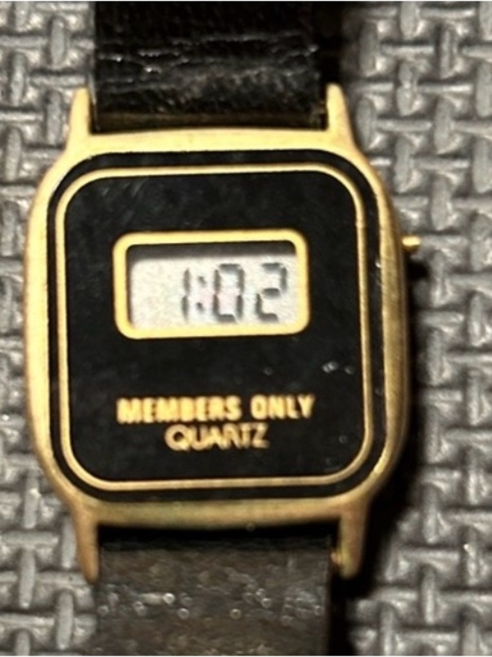 Vintage Members Only Digital Watch – WORKING – 1970s LCD Quartz – Gold Tone